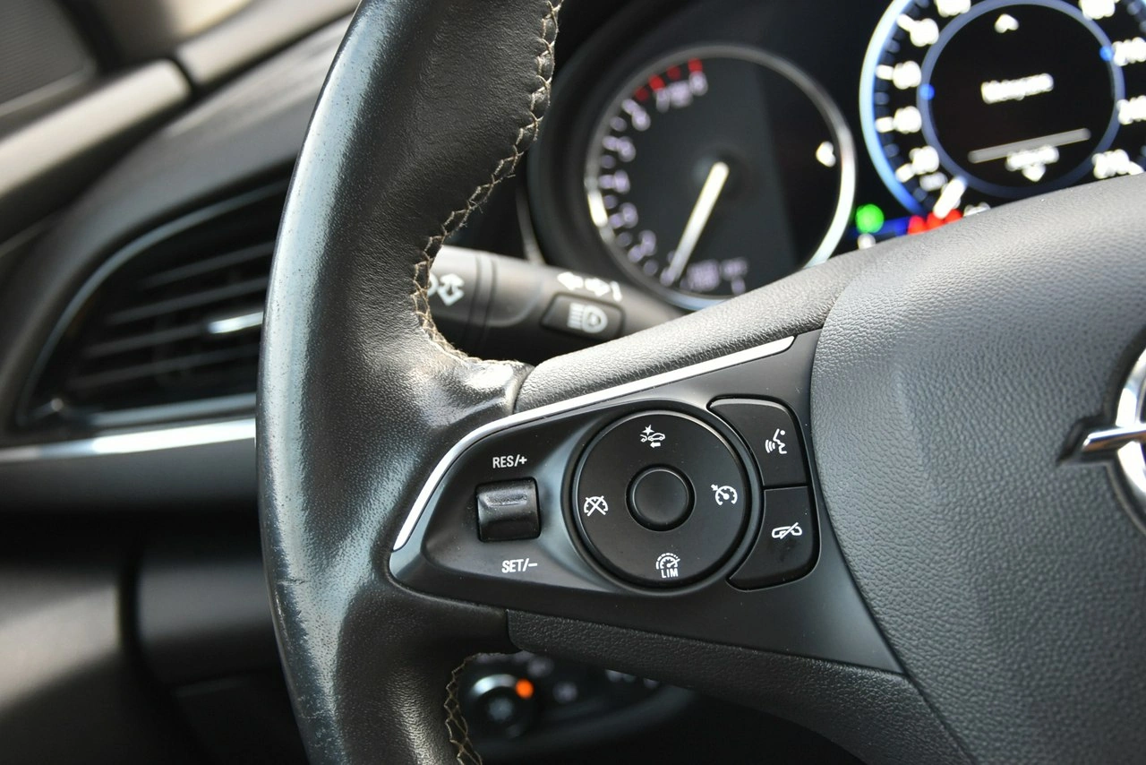 Opel Insignia - Zdjęcie 22