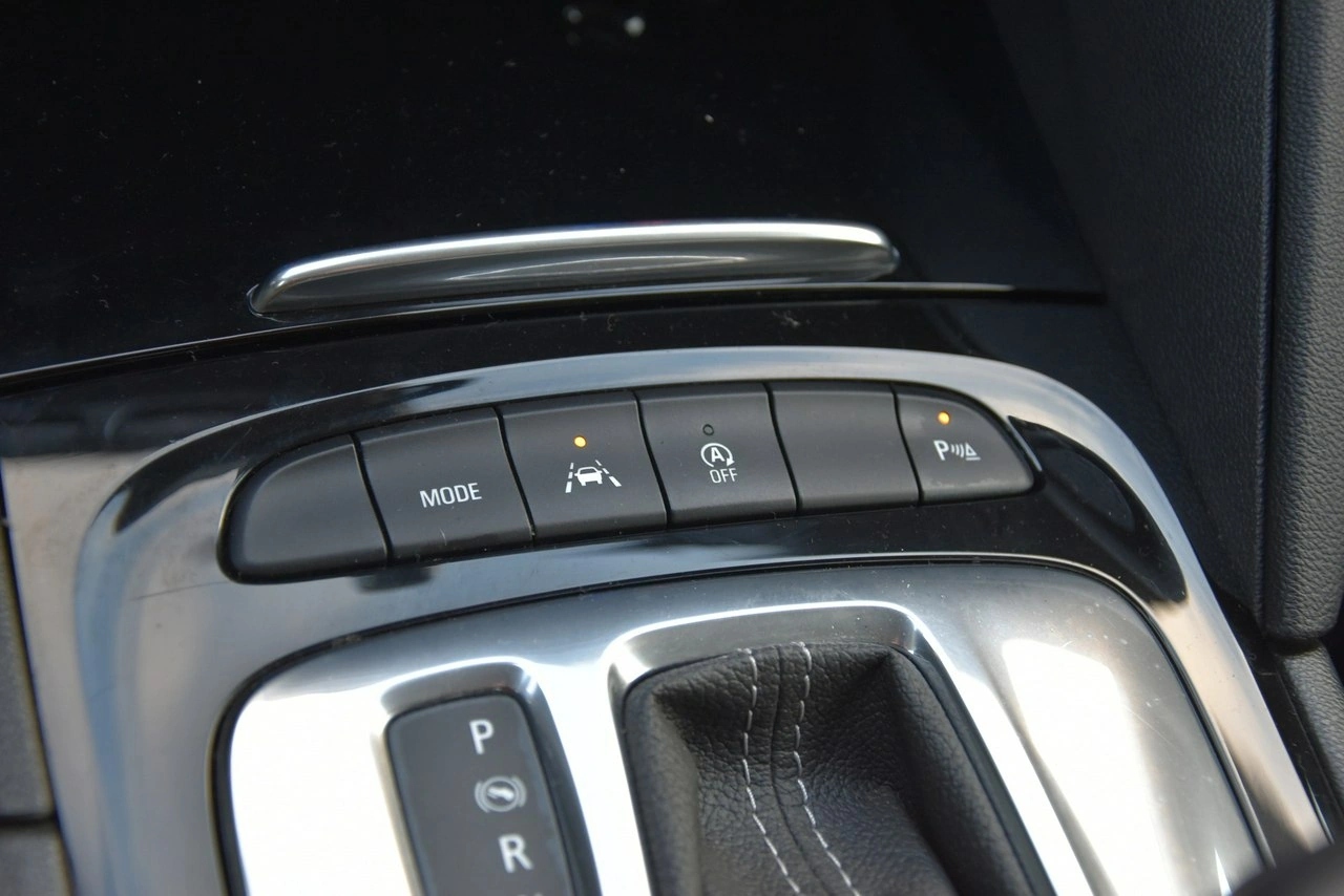 Opel Insignia - Zdjęcie 24