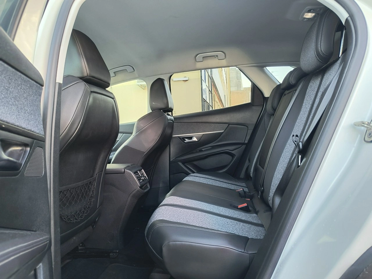 Peugeot 3008 - Zdjęcie 9