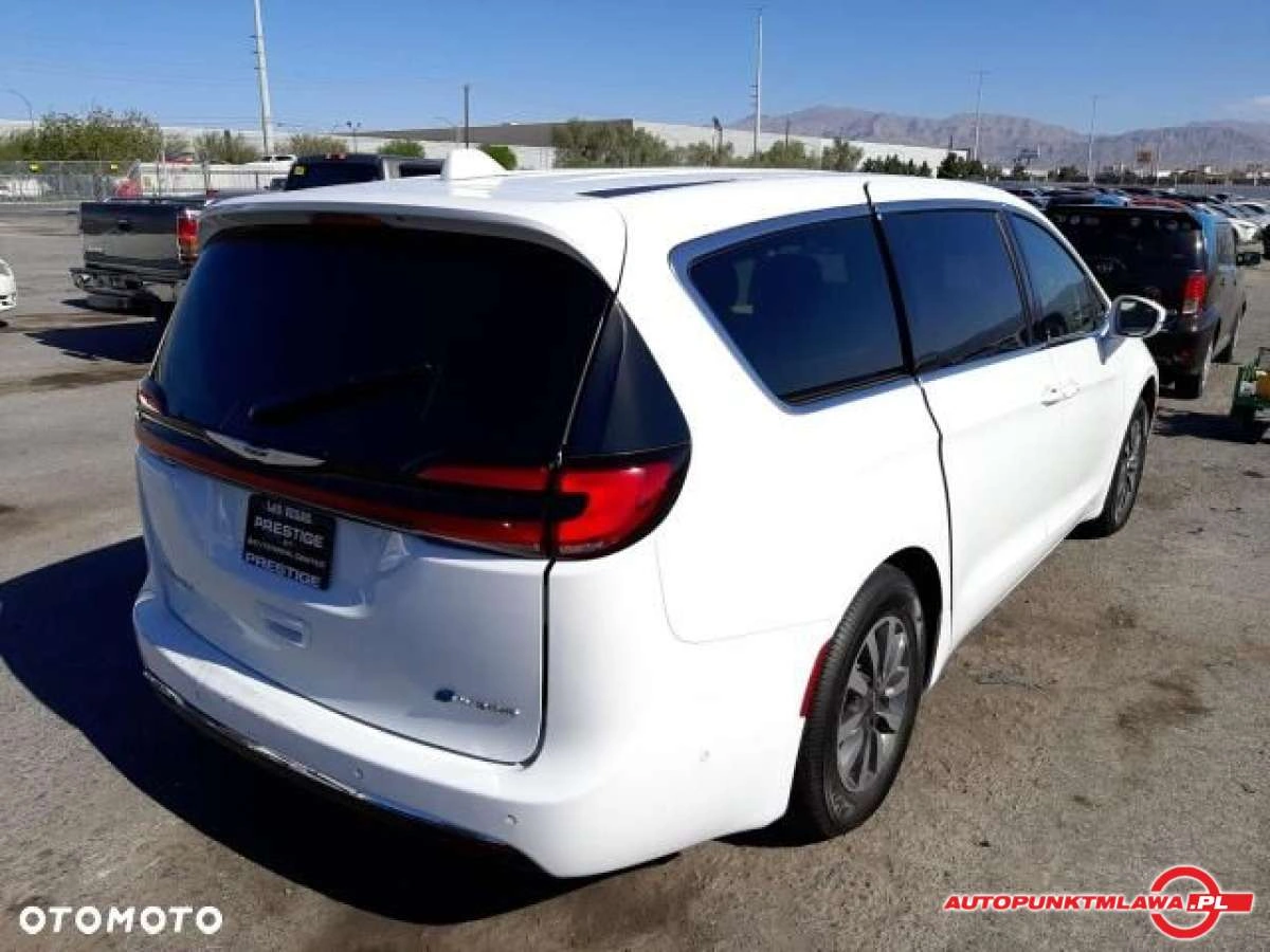 Chrysler Pacifica - Zdjęcie 2