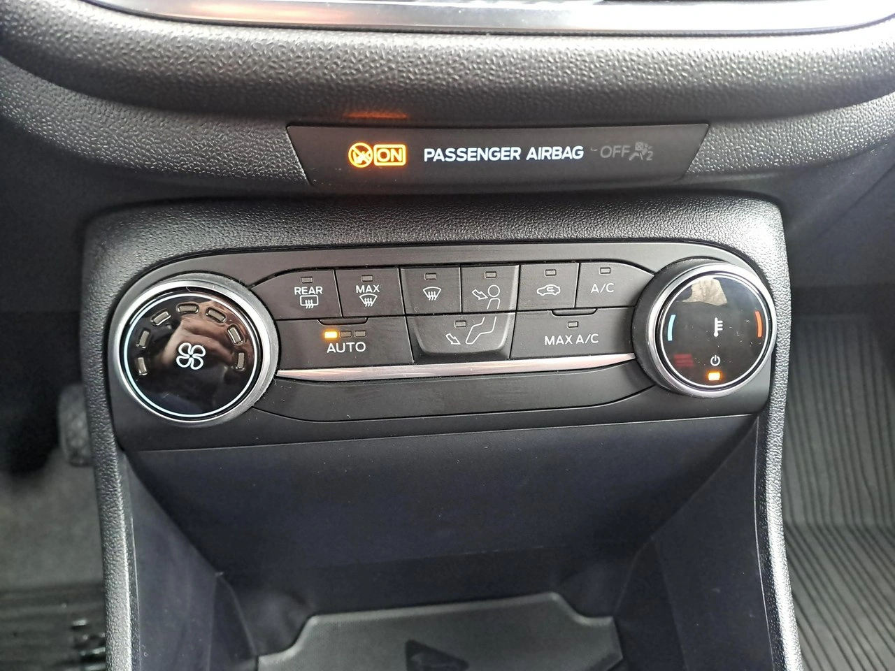 Ford Fiesta - Zdjęcie 25