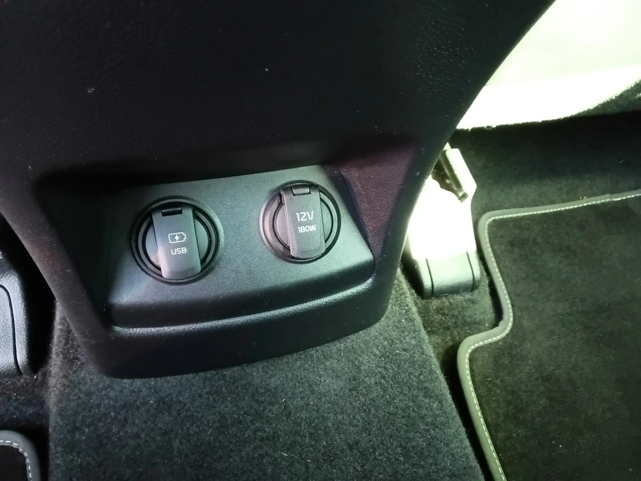 Kia Sportage - Zdjęcie 29