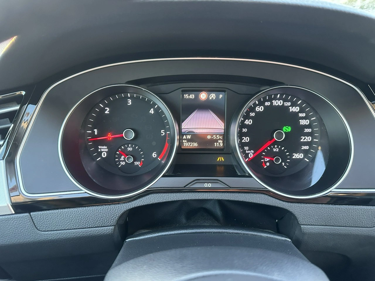 Volkswagen Passat - Zdjęcie 21