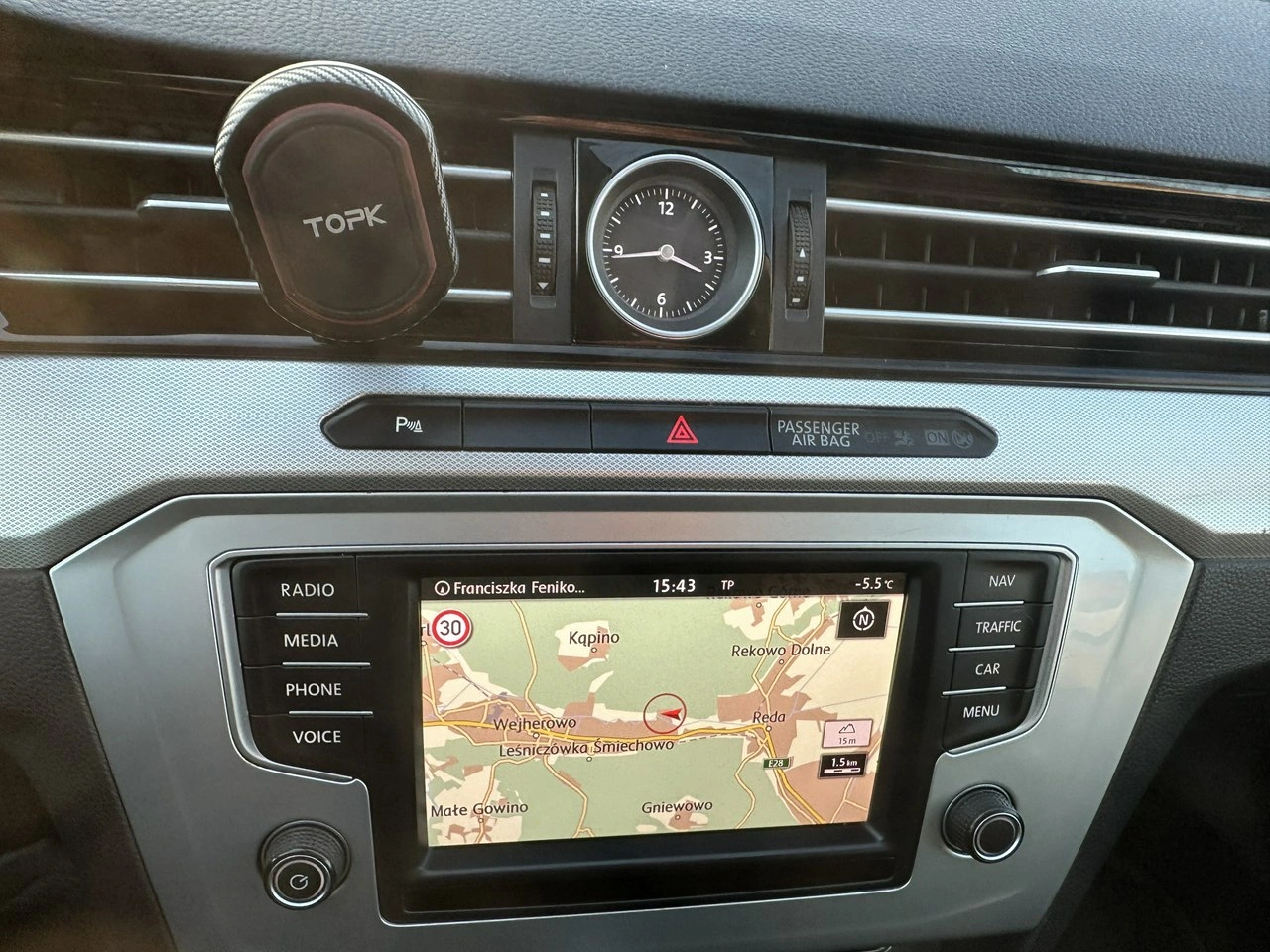 Volkswagen Passat - Zdjęcie 24