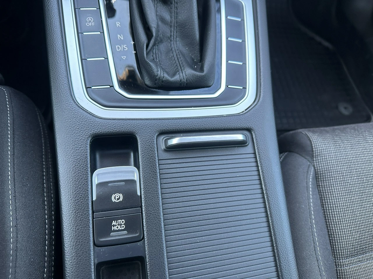 Volkswagen Passat - Zdjęcie 26