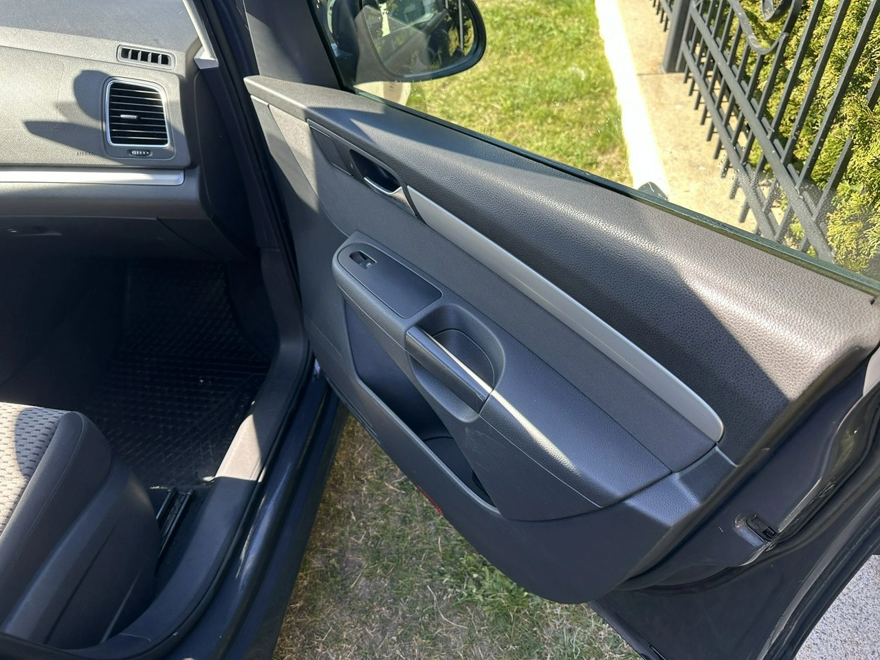 Volkswagen Sharan - Zdjęcie 8