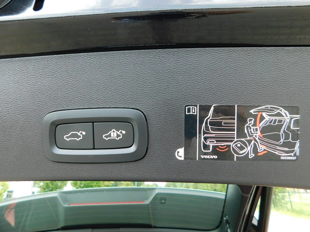 Volvo XC 40 - Zdjęcie 9