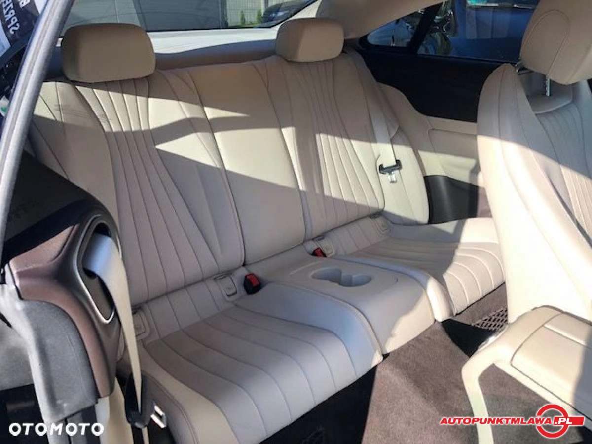 Mercedes-Benz Klasa E - Zdjęcie 7
