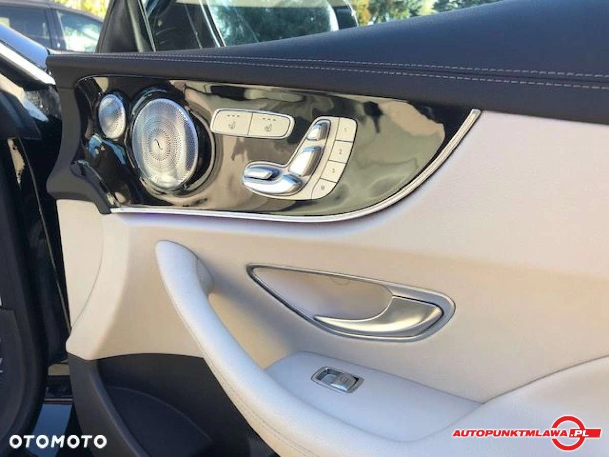 Mercedes-Benz Klasa E - Zdjęcie 9