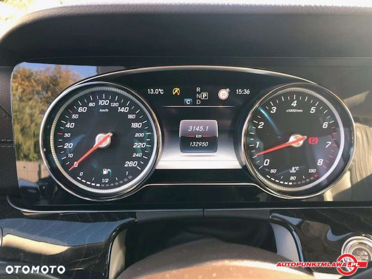 Mercedes-Benz Klasa E - Zdjęcie 16