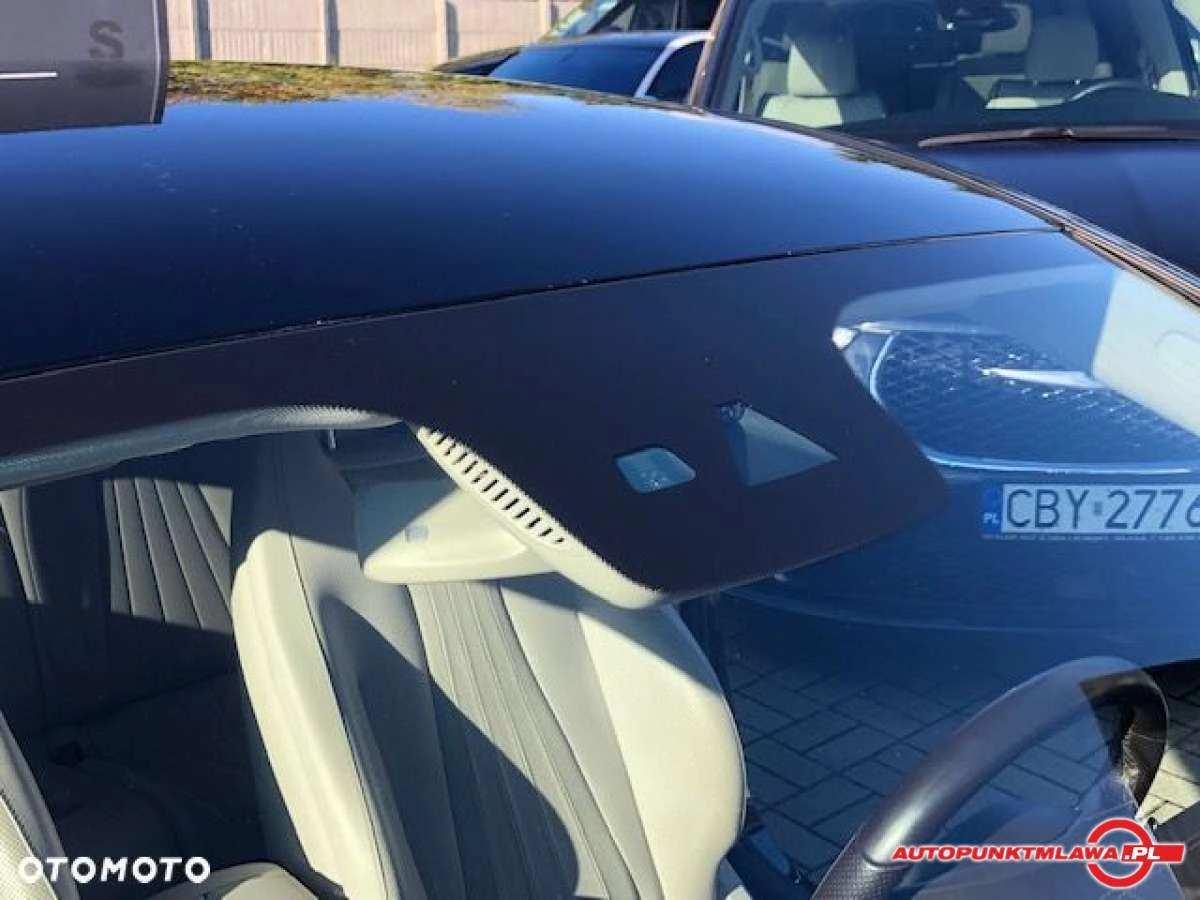 Mercedes-Benz Klasa E - Zdjęcie 19