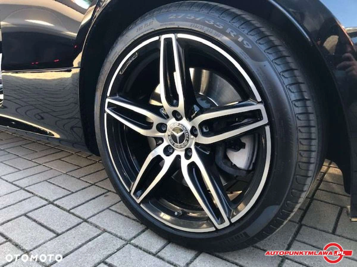 Mercedes-Benz Klasa E - Zdjęcie 22