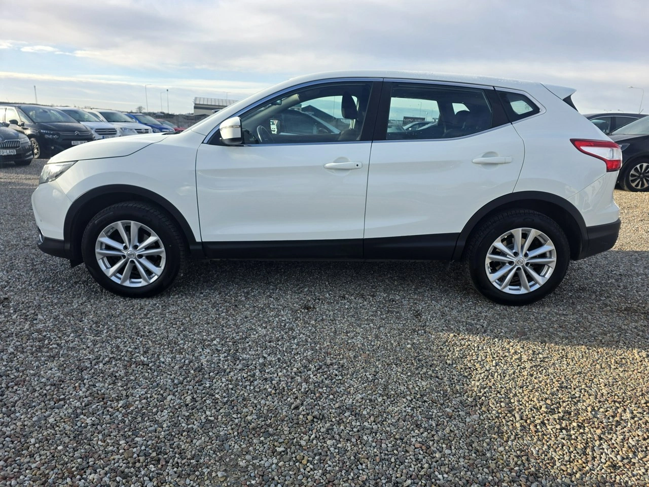 Nissan Qashqai - Zdjęcie 16