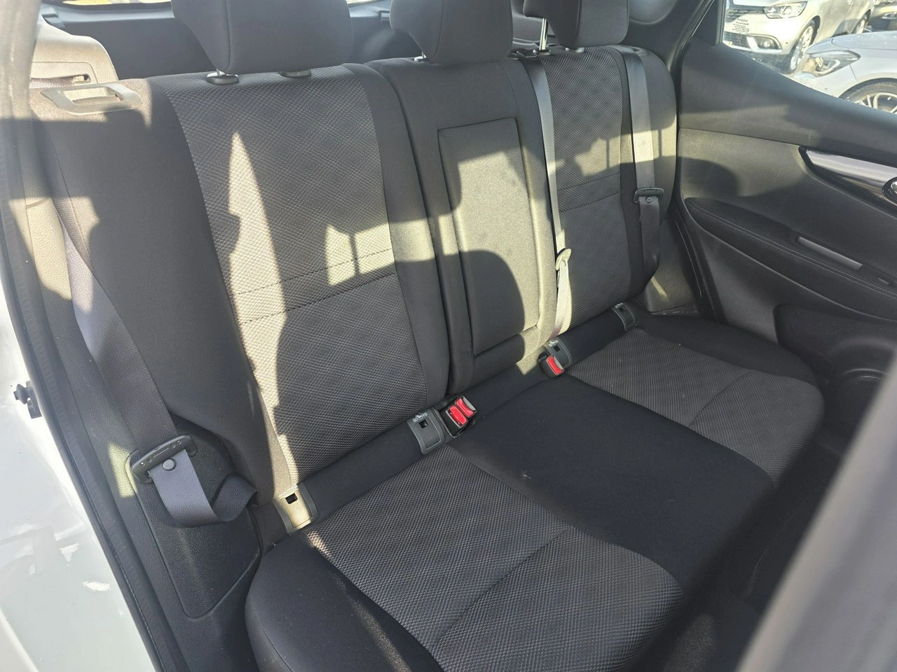 Nissan Qashqai - Zdjęcie 24