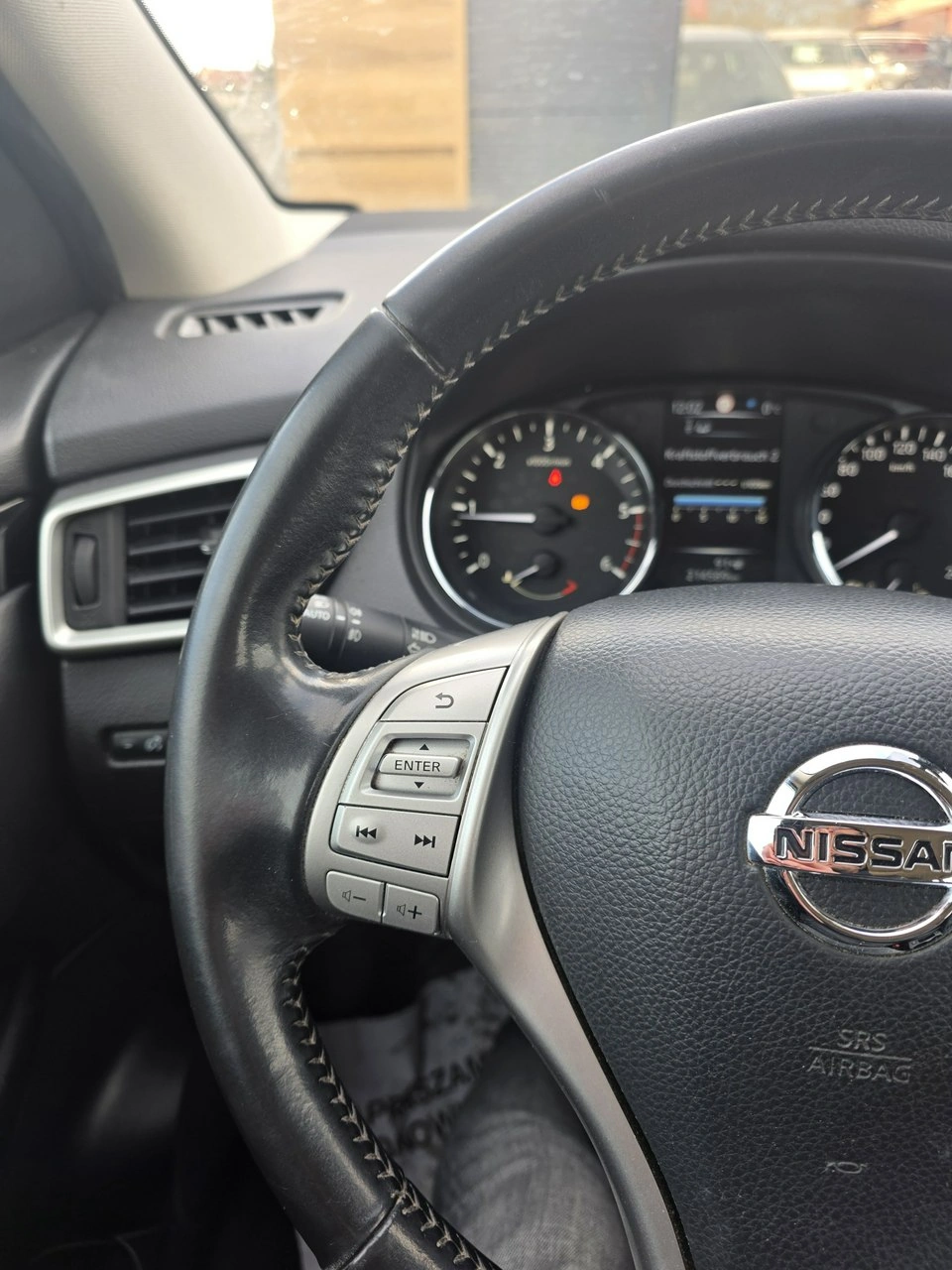 Nissan Qashqai - Zdjęcie 31