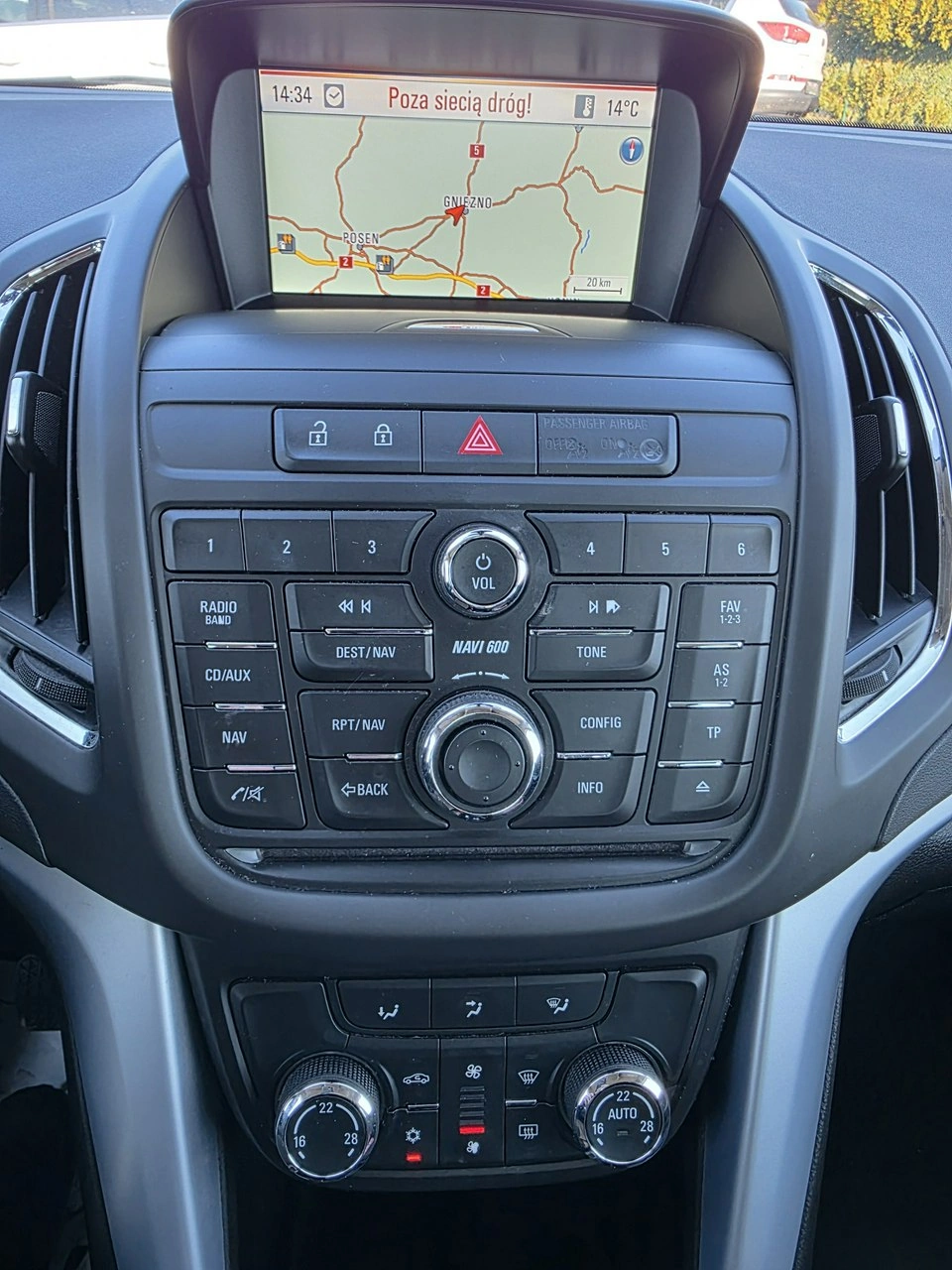 Opel Zafira - Zdjęcie 22