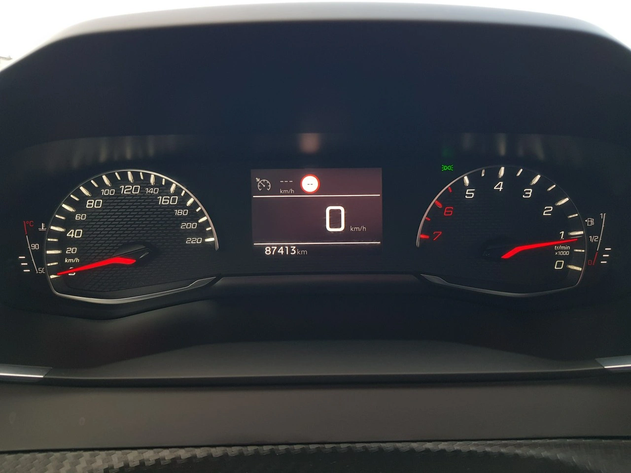 Peugeot 2008 - Zdjęcie 20