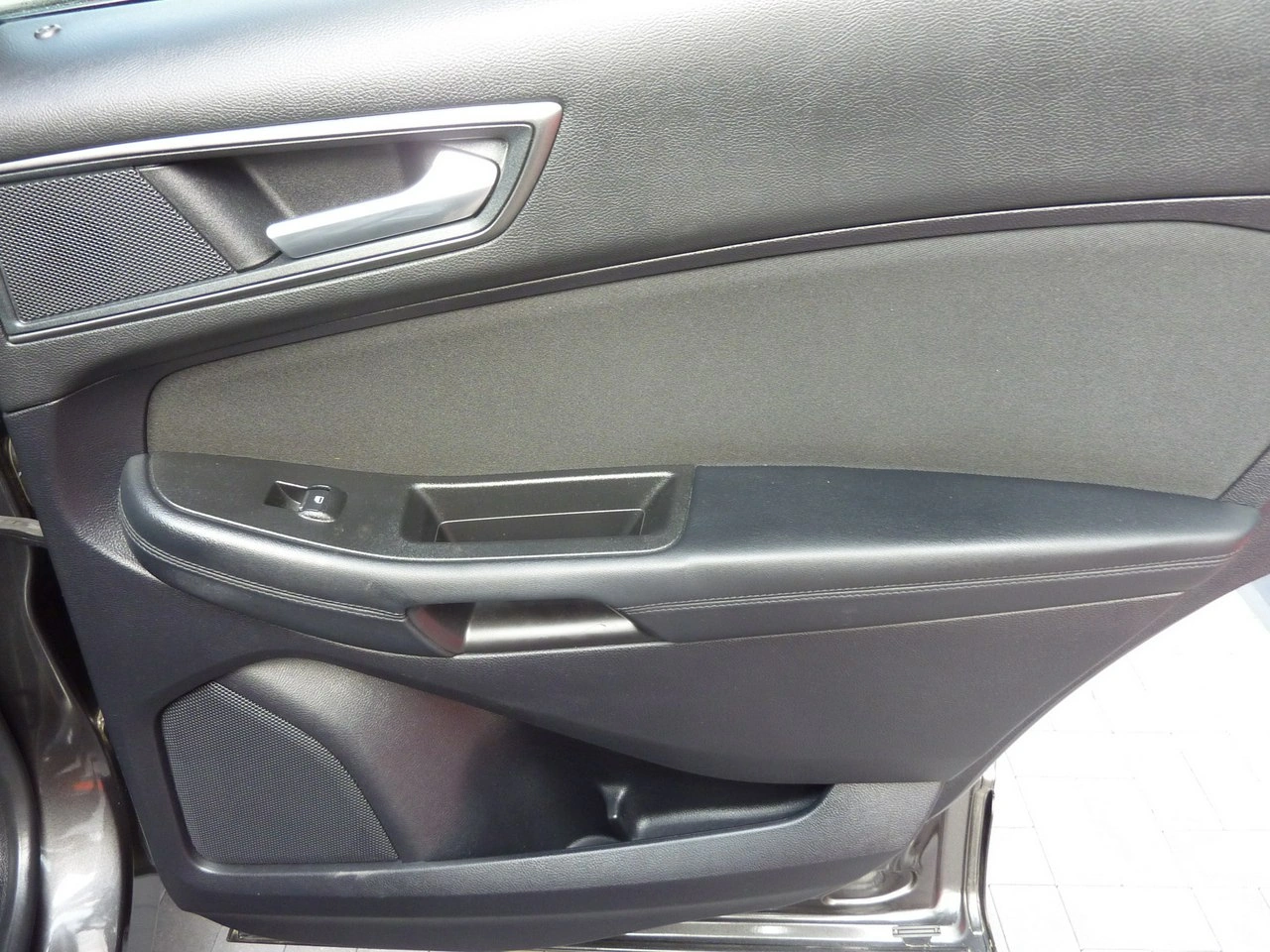 Ford Edge - Zdjęcie 31