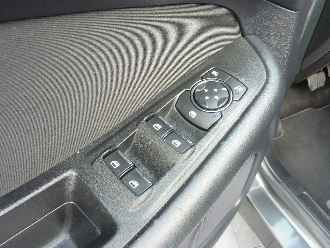 Ford Edge - Zdjęcie 30