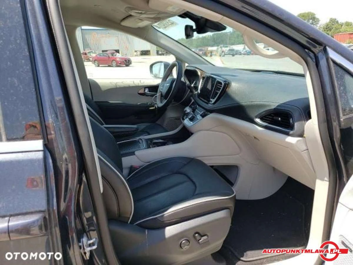 Chrysler Pacifica - Zdjęcie 5