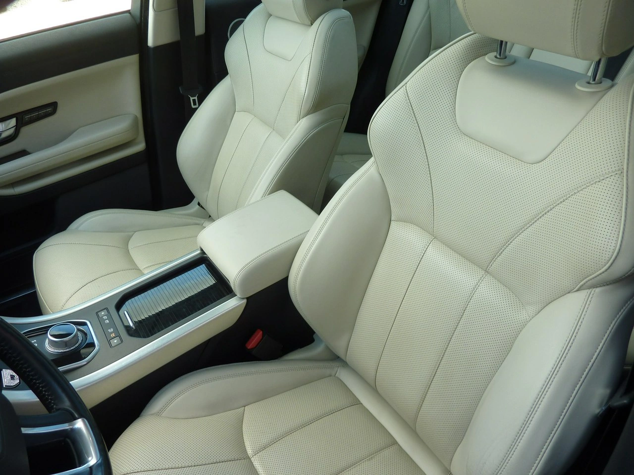 Land Rover Range Rover Evoque - Zdjęcie 11