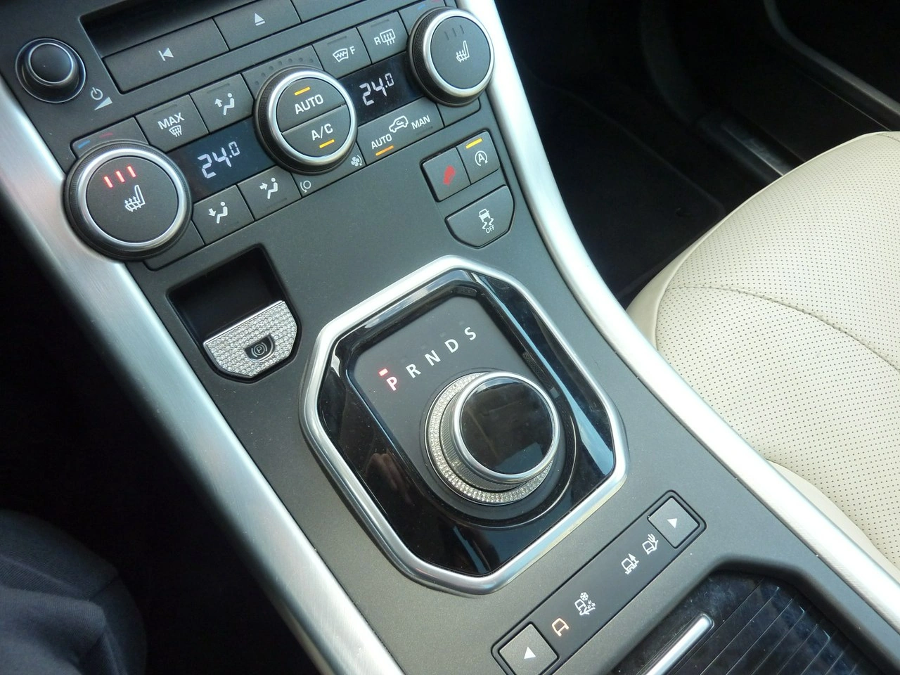 Land Rover Range Rover Evoque - Zdjęcie 28