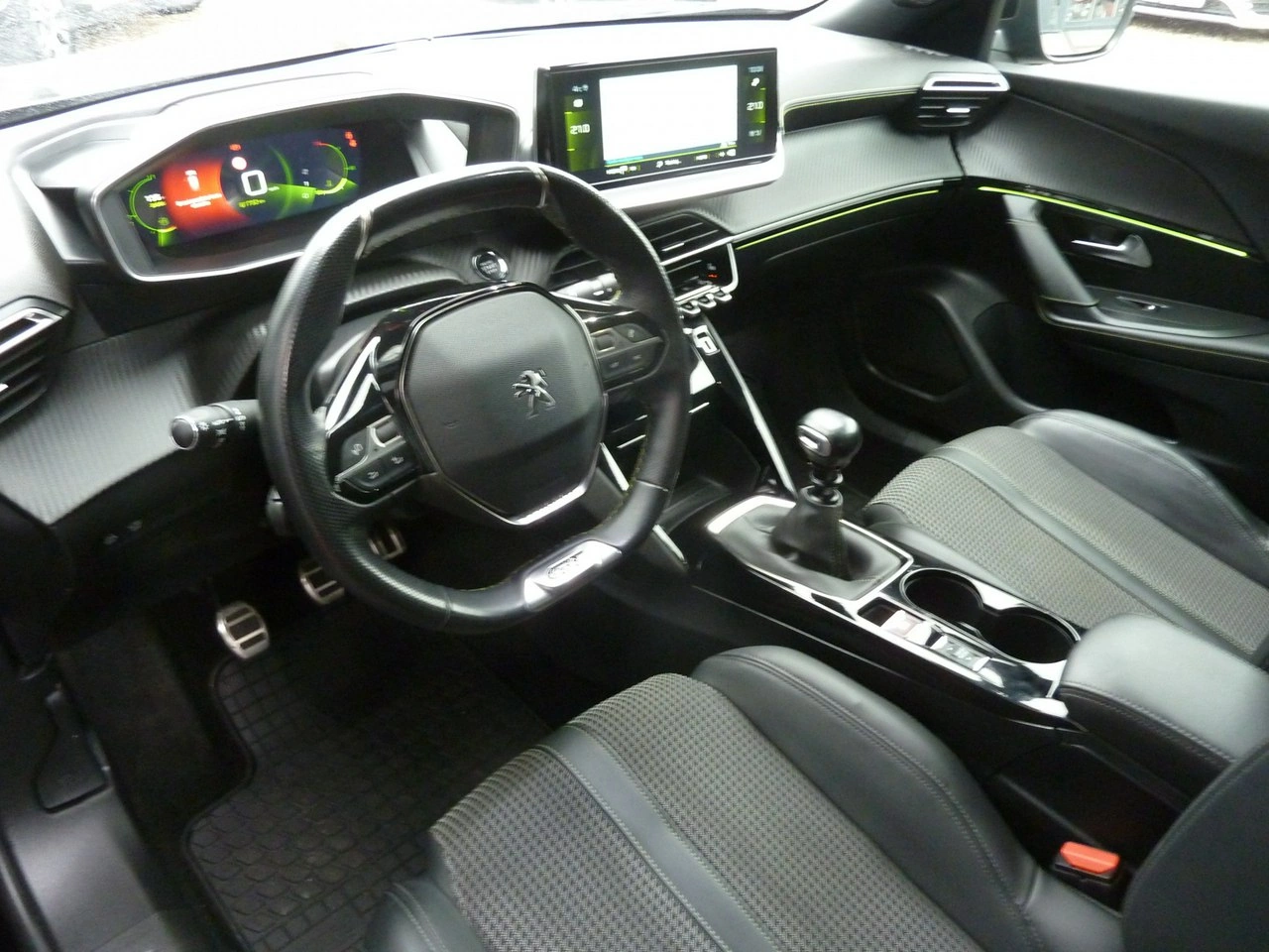 Peugeot 2008 - Zdjęcie 9