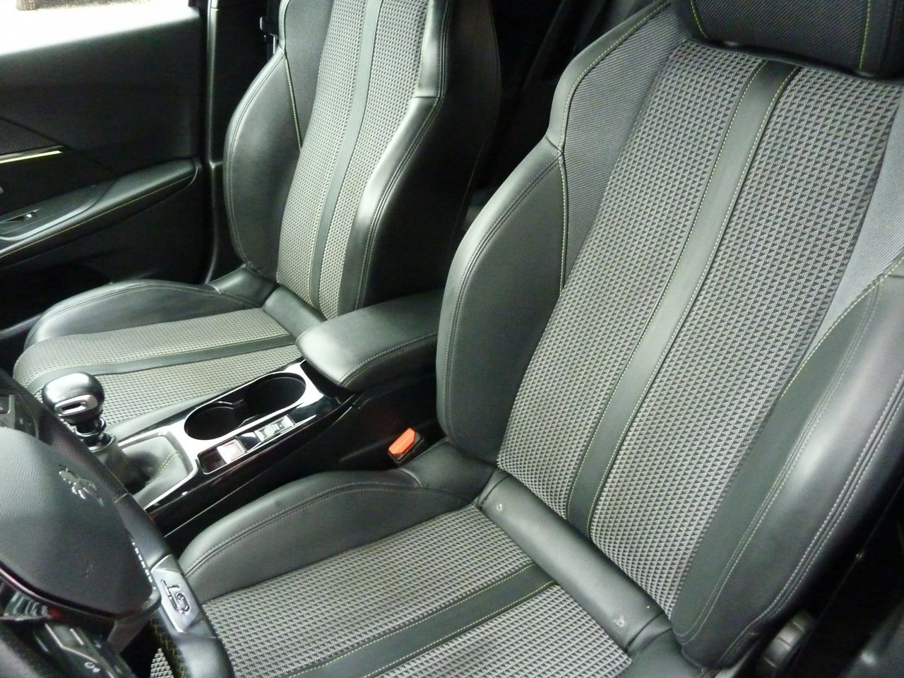 Peugeot 2008 - Zdjęcie 10