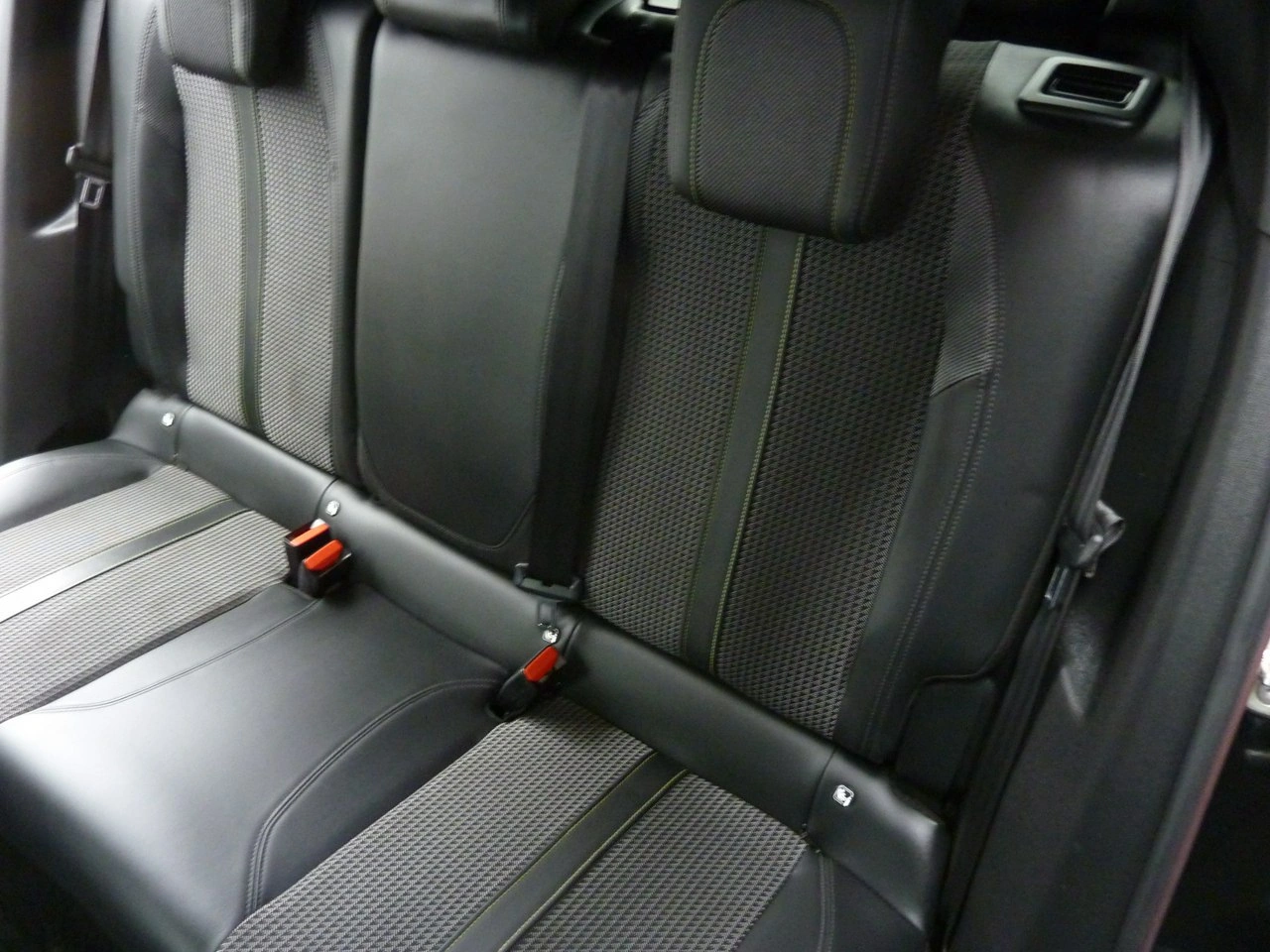Peugeot 2008 - Zdjęcie 11
