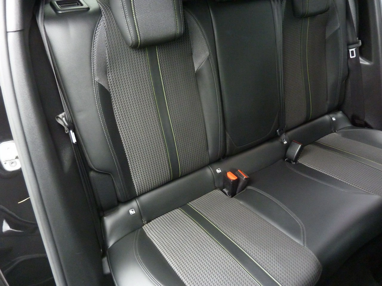 Peugeot 2008 - Zdjęcie 12