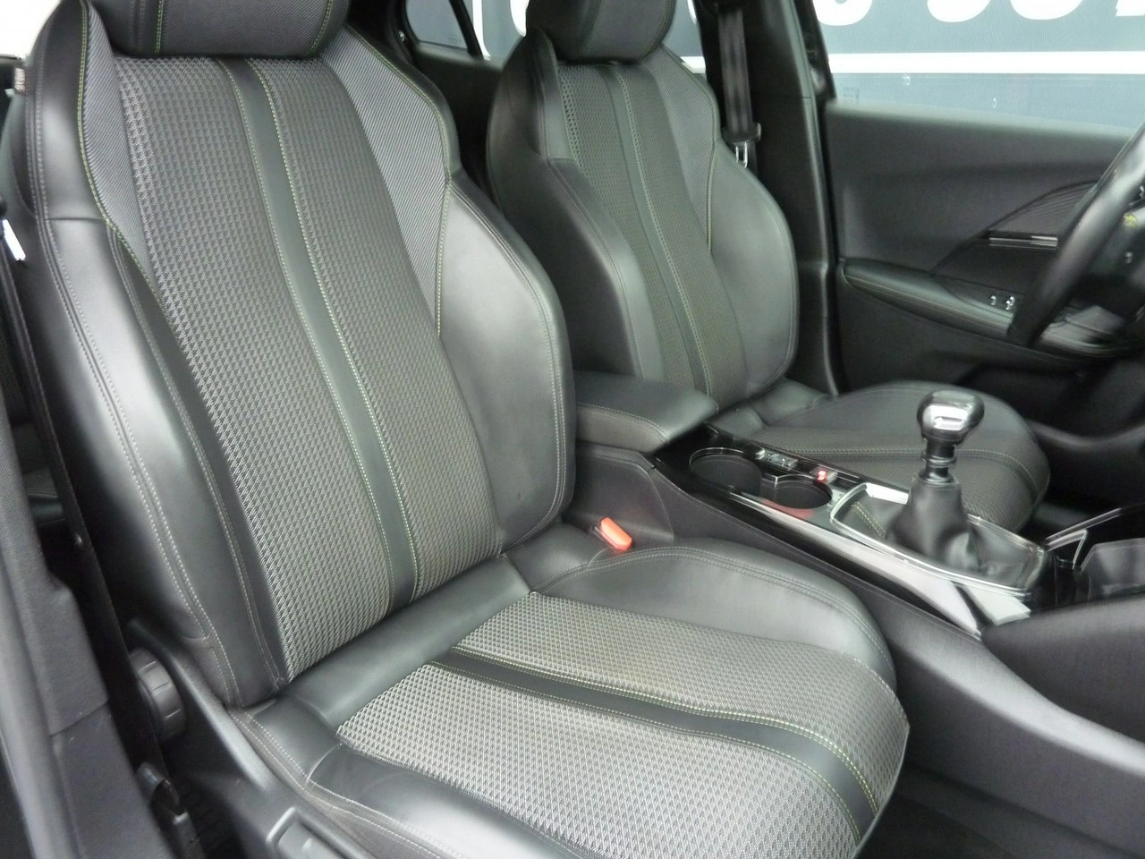 Peugeot 2008 - Zdjęcie 15