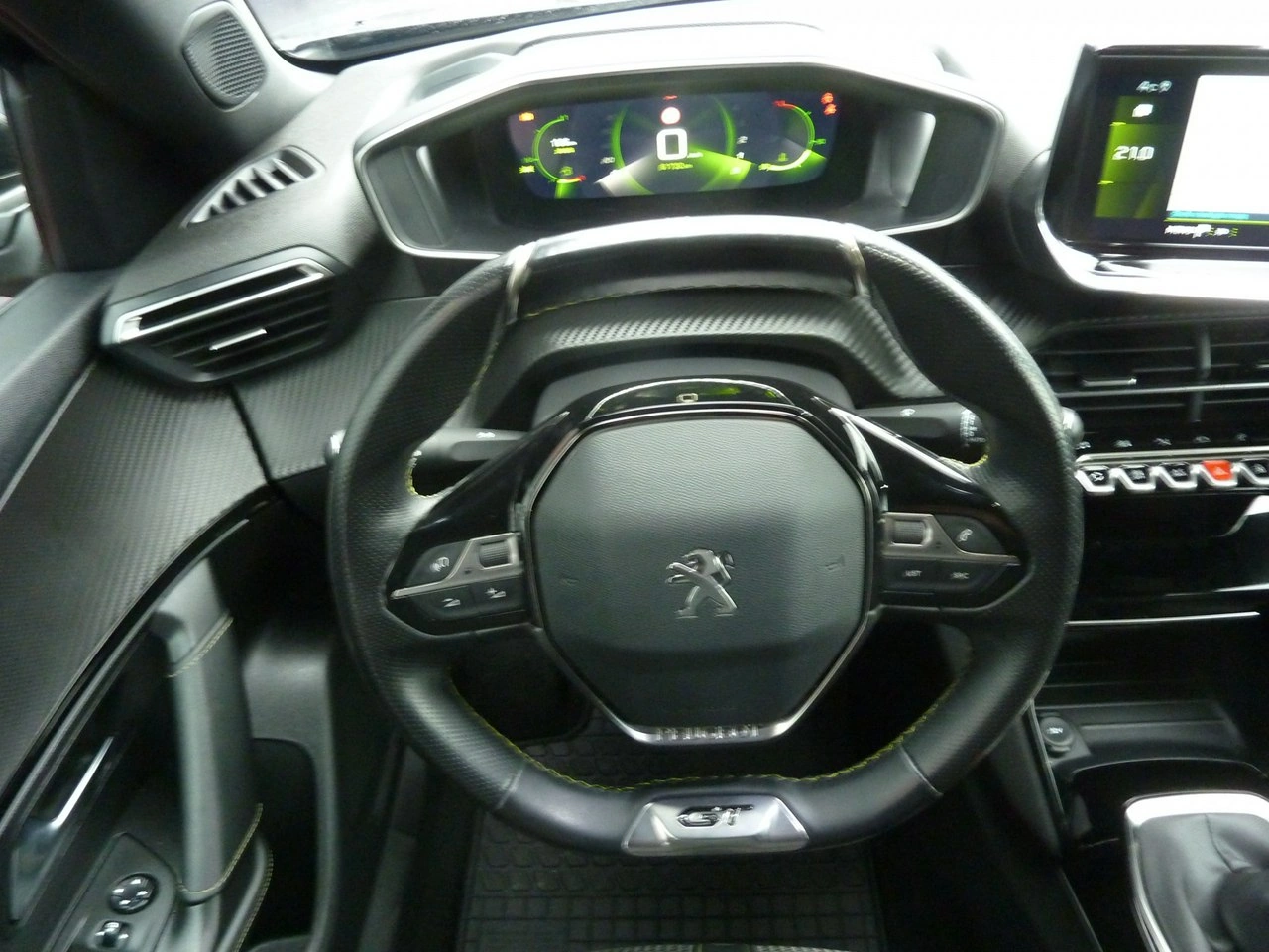 Peugeot 2008 - Zdjęcie 18