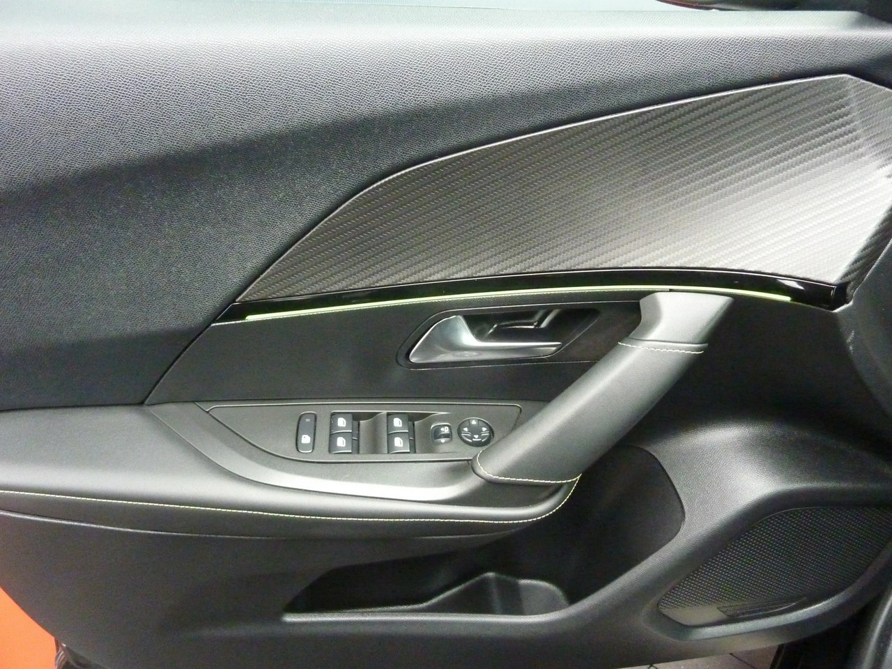 Peugeot 2008 - Zdjęcie 33