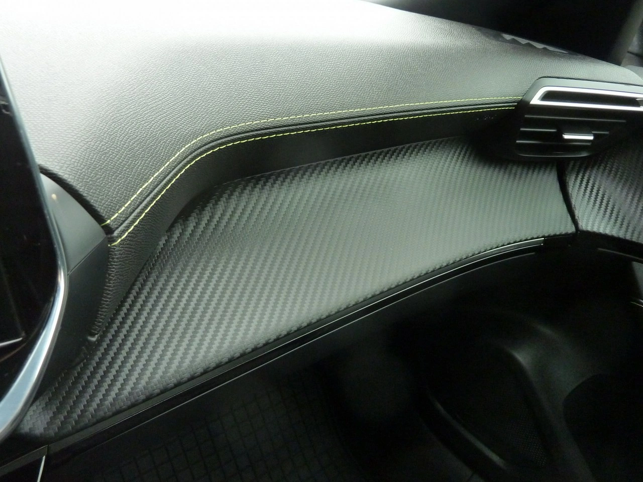 Peugeot 2008 - Zdjęcie 14