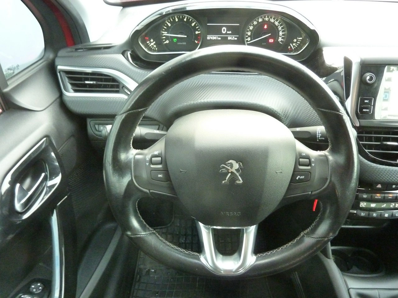 Peugeot 208 - Zdjęcie 19
