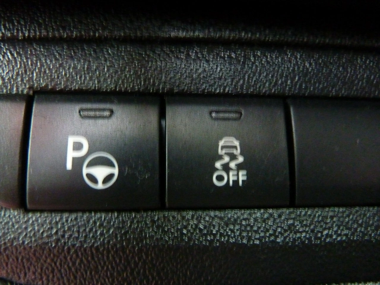 Peugeot 208 - Zdjęcie 31