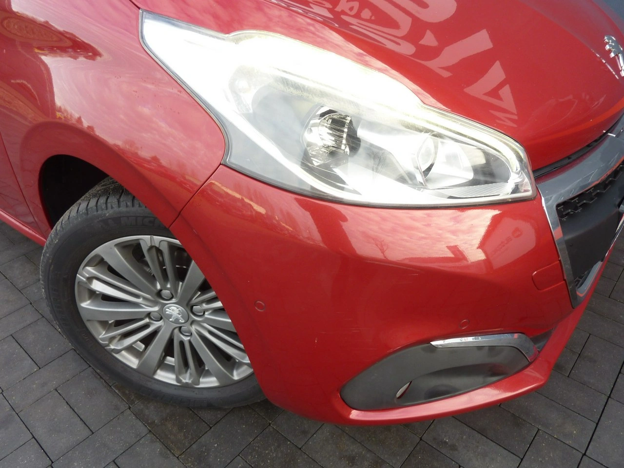 Peugeot 208 - Zdjęcie 37