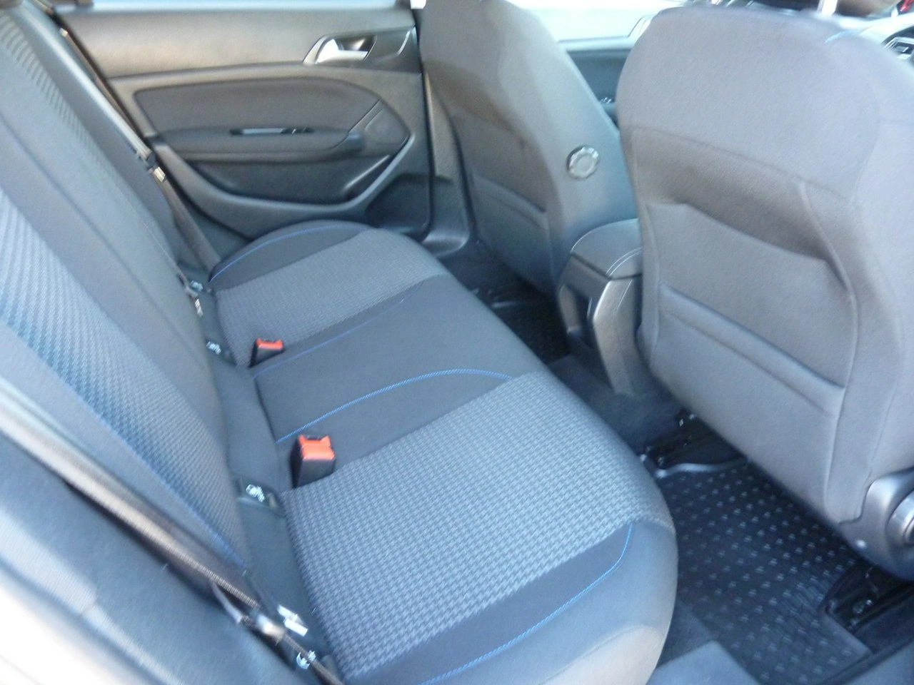 Peugeot 308 - Zdjęcie 11