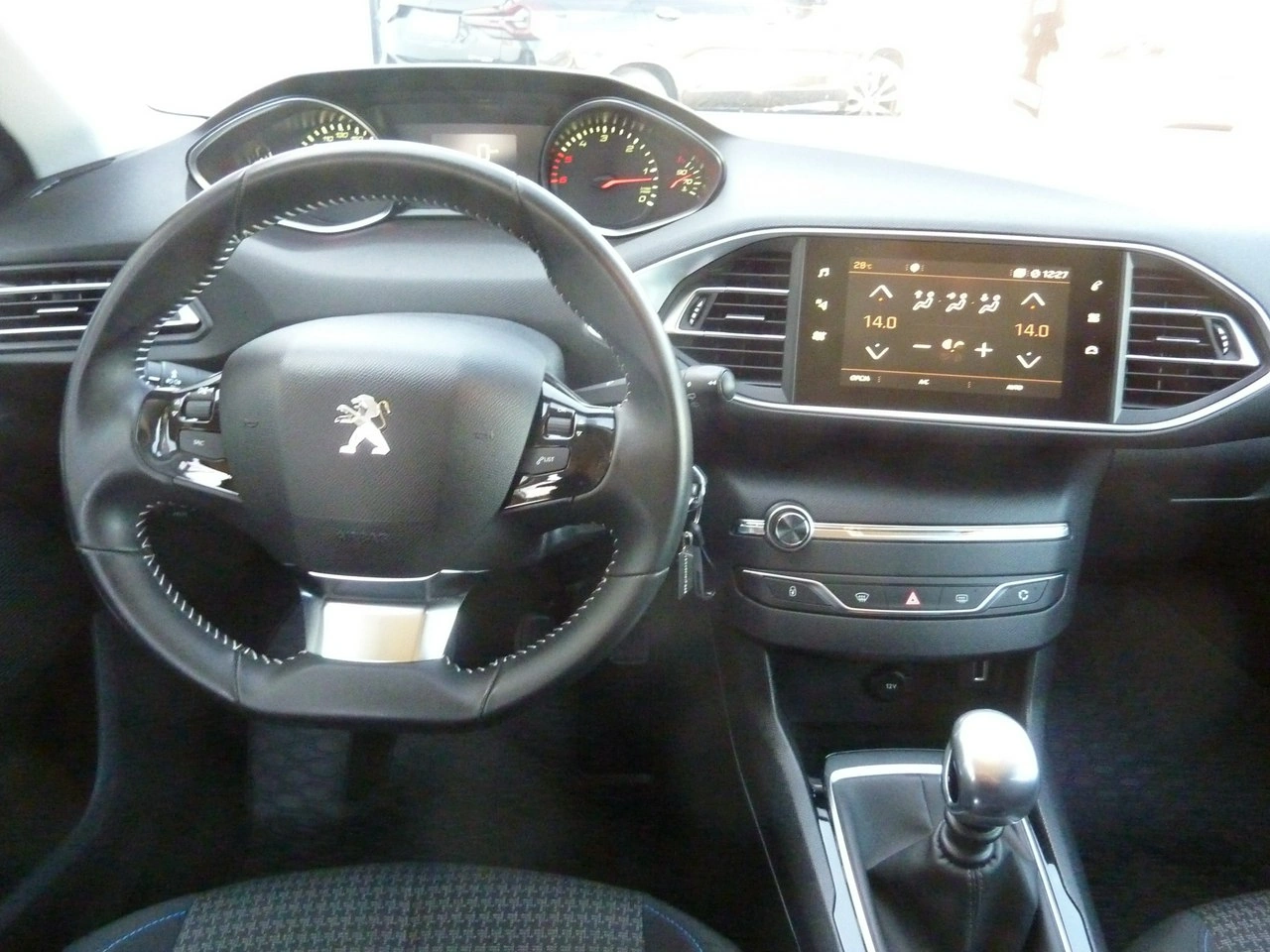 Peugeot 308 - Zdjęcie 18