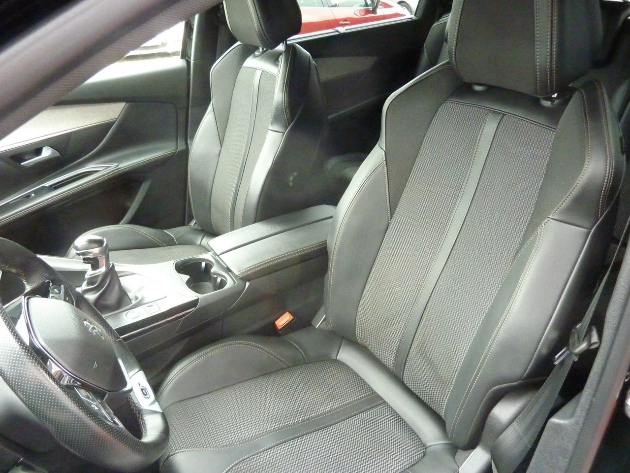 Peugeot 5008 - Zdjęcie 10