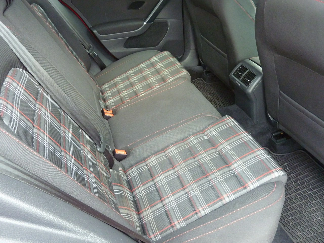 Volkswagen Golf - Zdjęcie 15