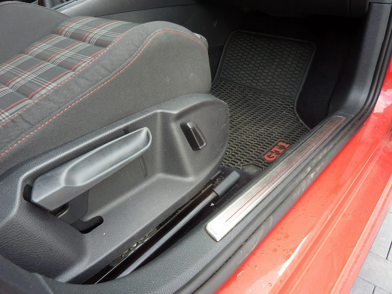 Volkswagen Golf - Zdjęcie 17