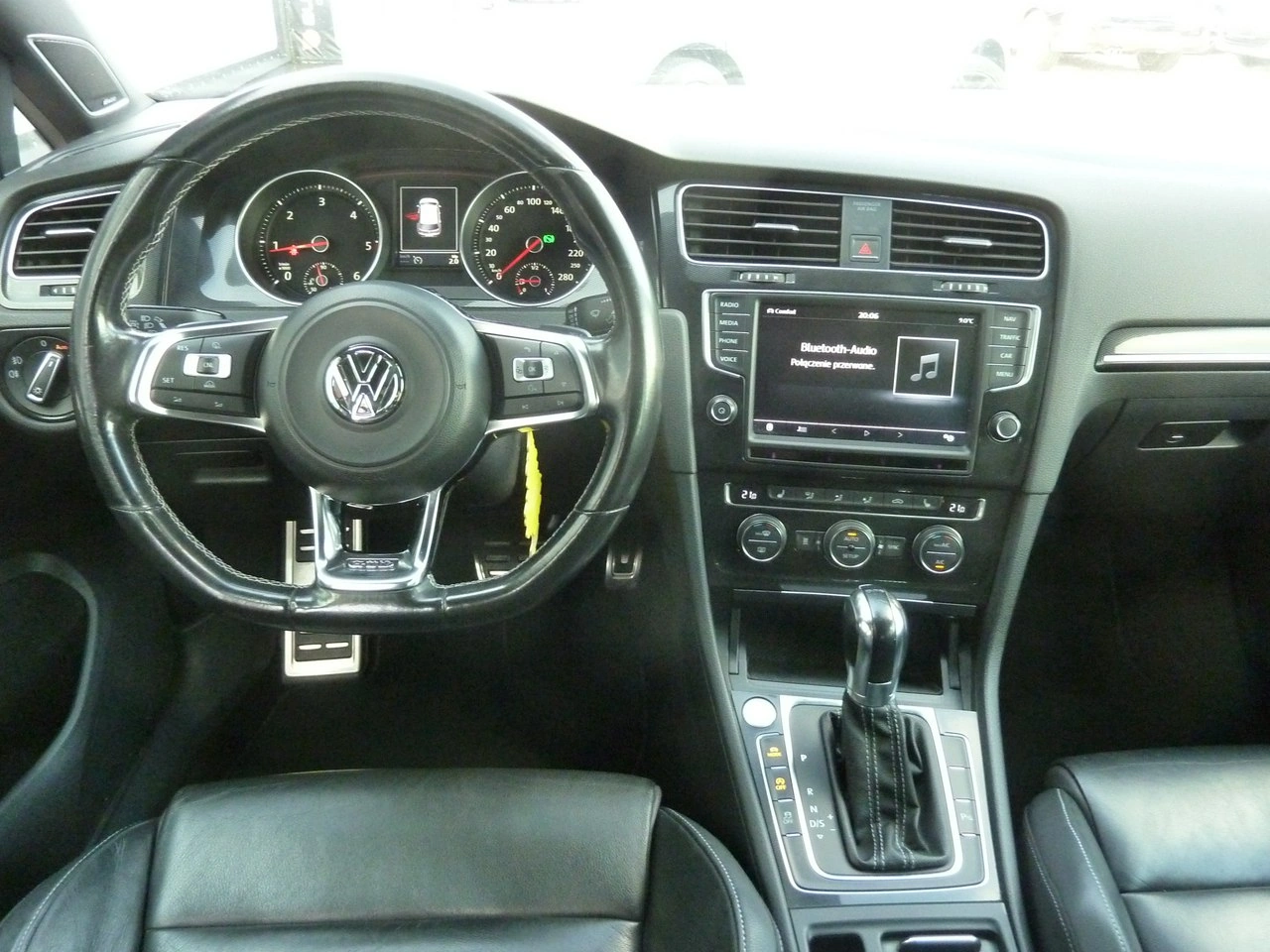 Volkswagen Golf - Zdjęcie 18