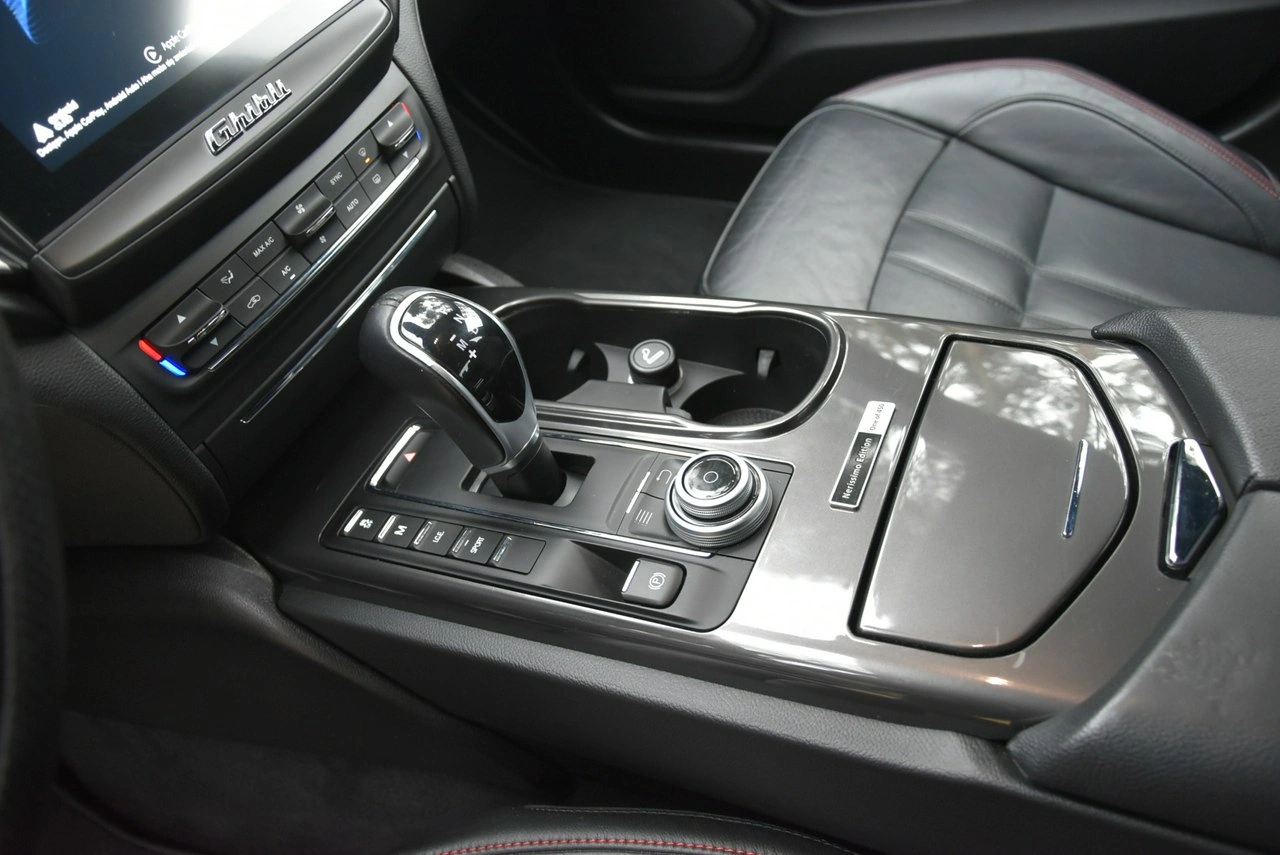 Maserati Ghibli - Zdjęcie 11