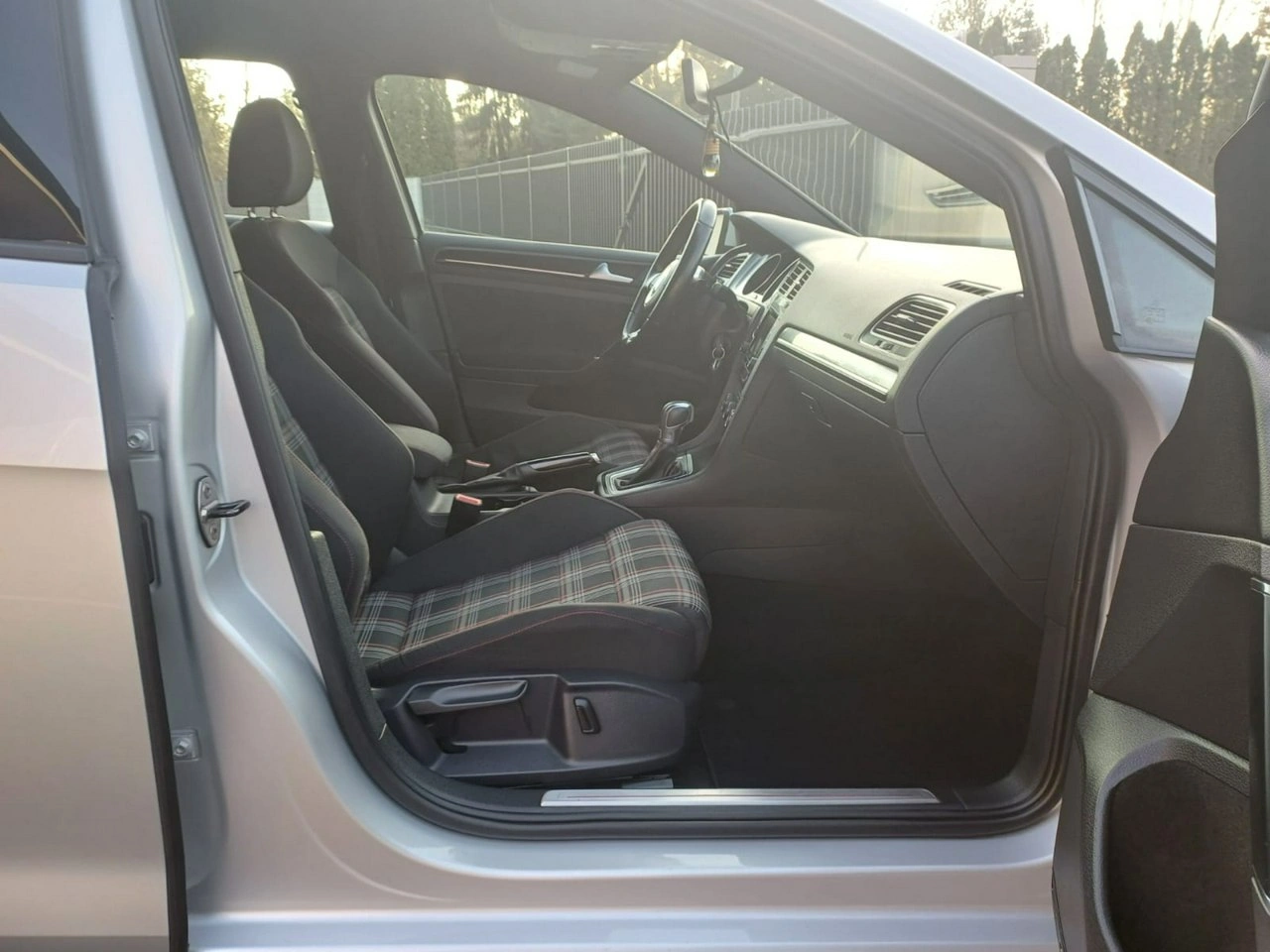 Volkswagen Golf - Zdjęcie 8