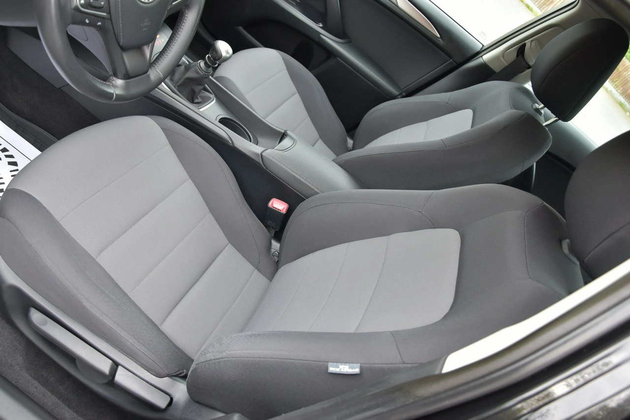 Toyota Avensis - Zdjęcie 12