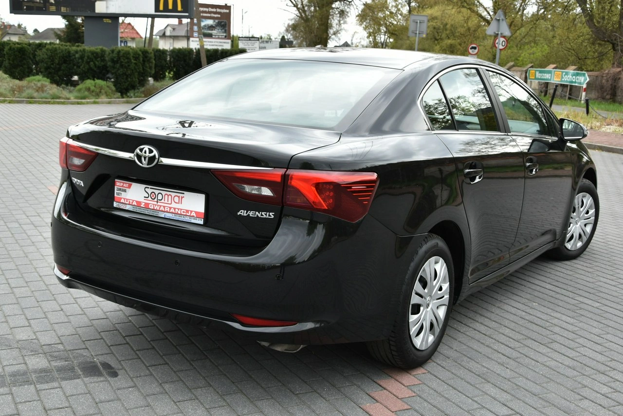 Toyota Avensis - Zdjęcie 17
