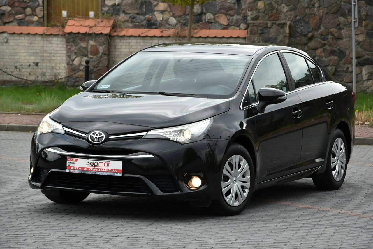 Toyota Avensis - Zdjęcie 1