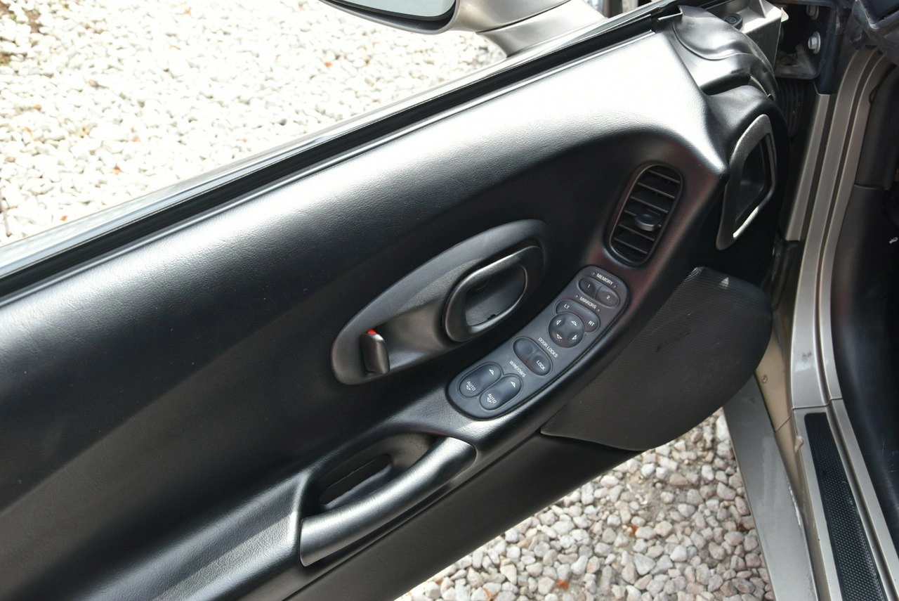 Chevrolet Corvette - Zdjęcie 13