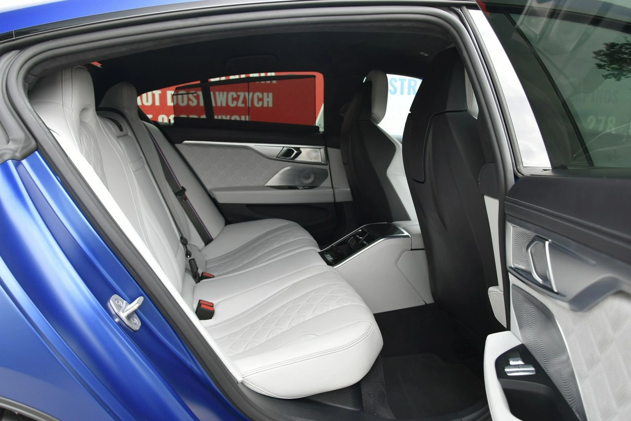 BMW M8 - Zdjęcie 20